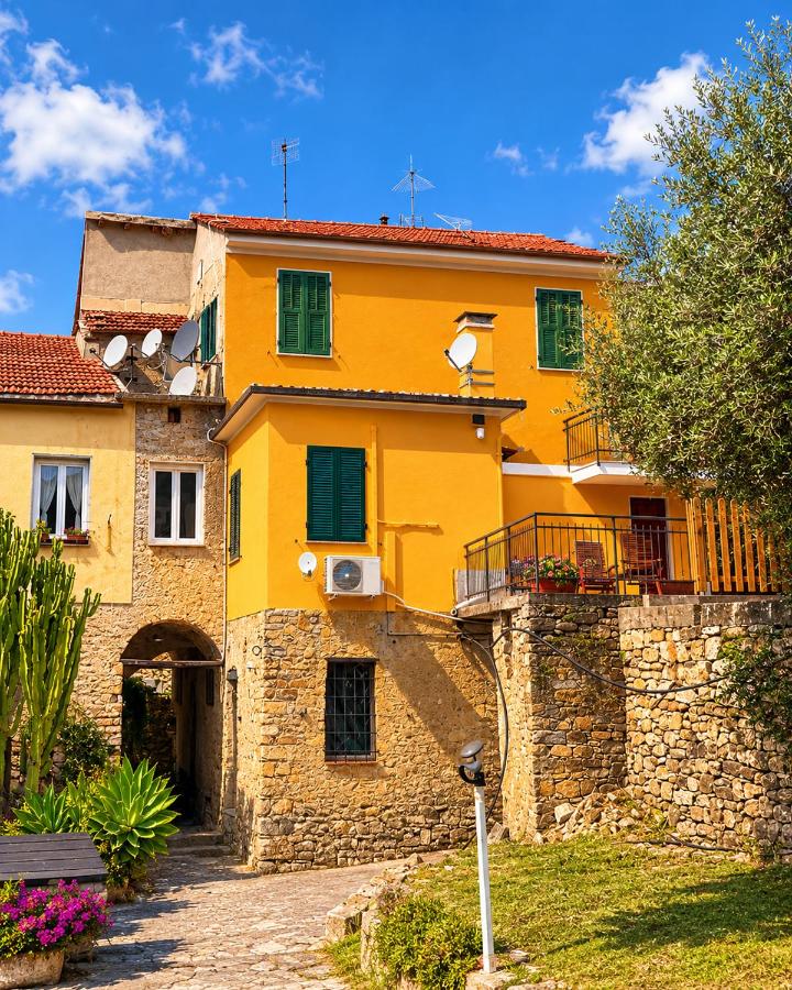Casa Iris - B&B Diano San Pietro