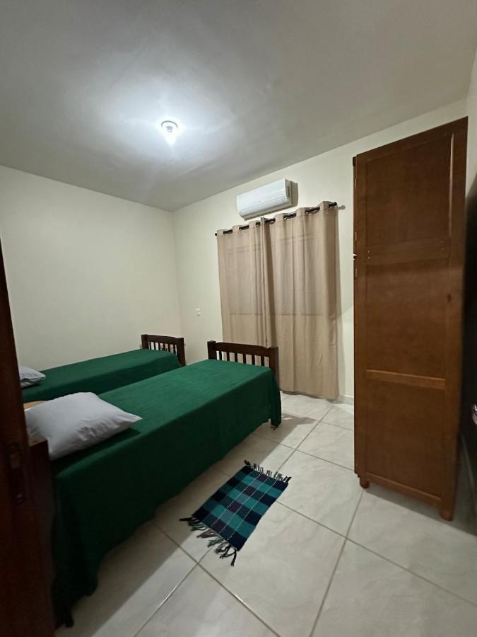 Casa completa - ar, wifi, garagem para 2 carros - B&B Trindade