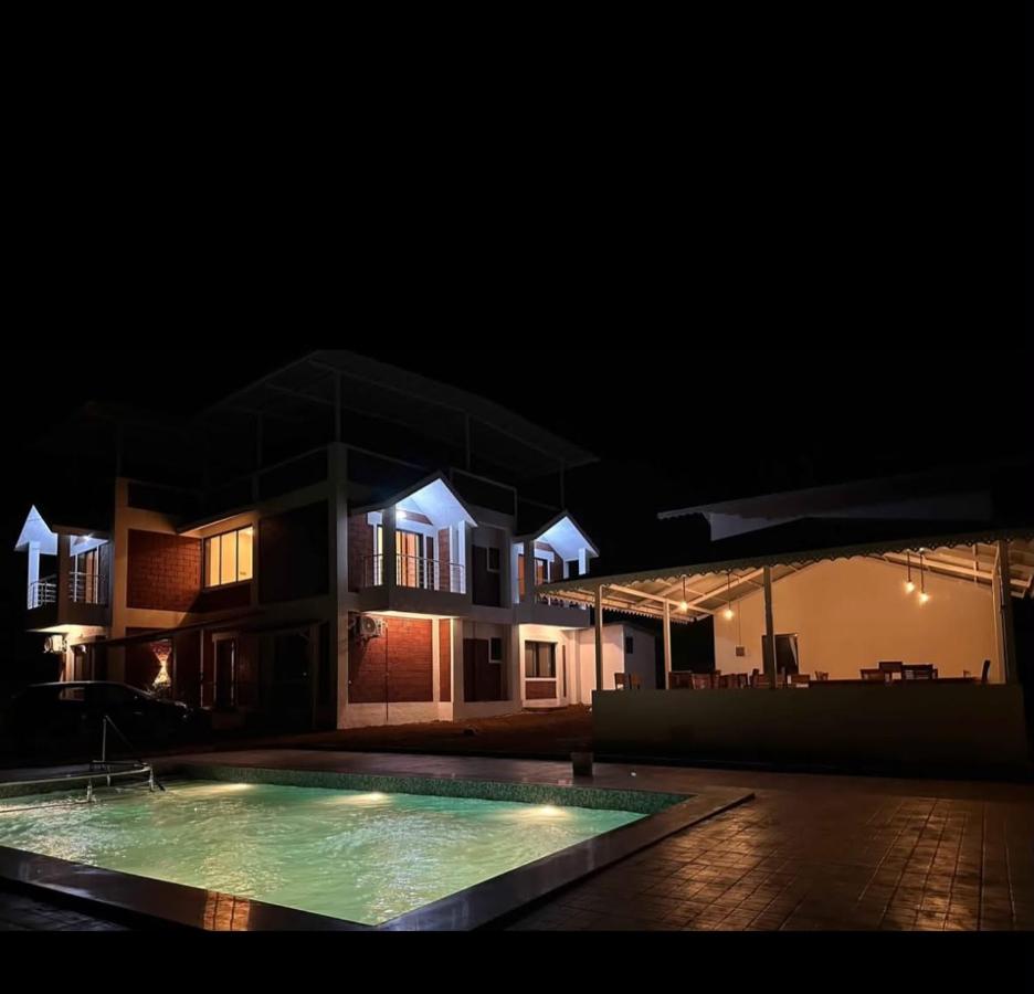 Nisarg Forever Resort - B&B Alibag