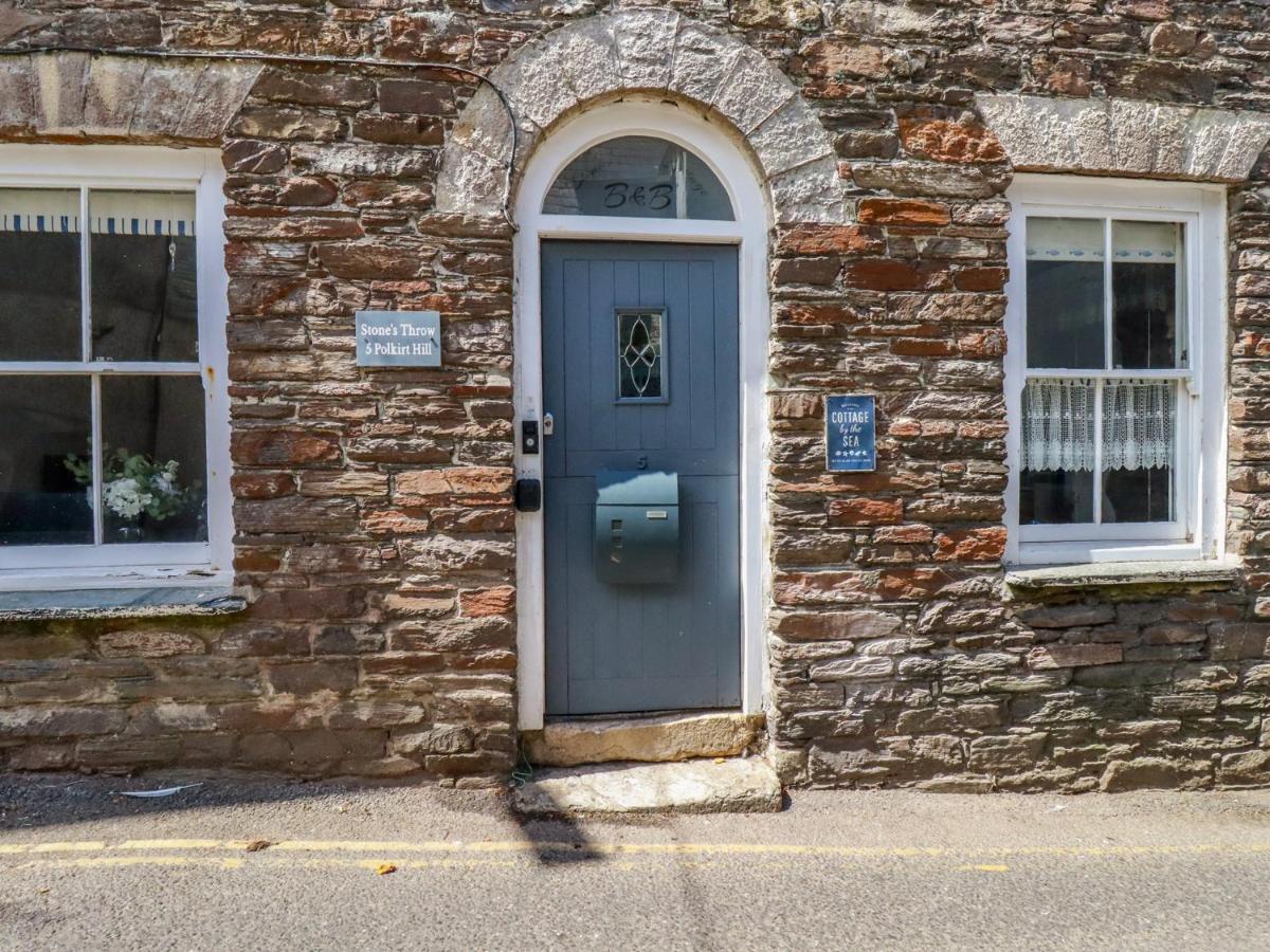 Stones Throw - B&B St Austell