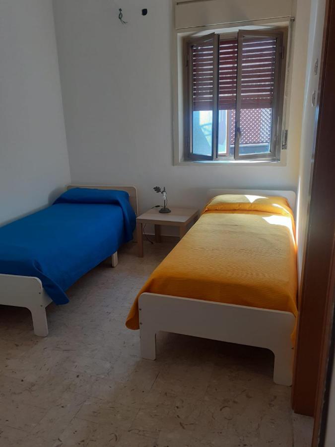 Camera Doppia con Letti Singoli