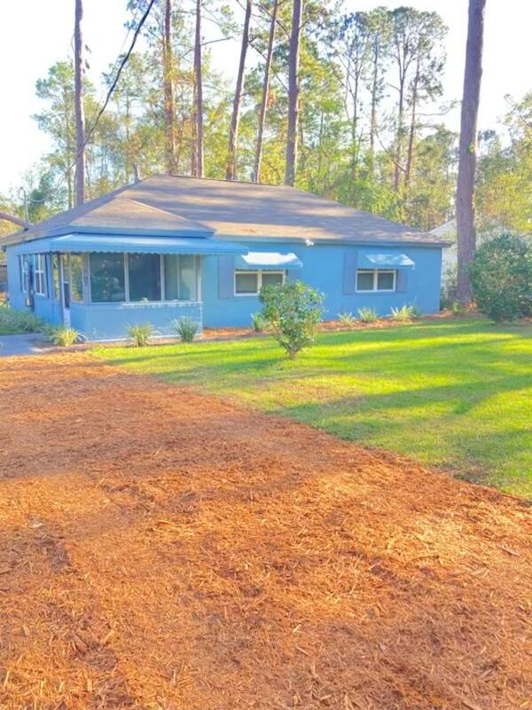 Updated 3BR Near VSU, Hospital and Downtown - Bed and Breakfast Valdosta