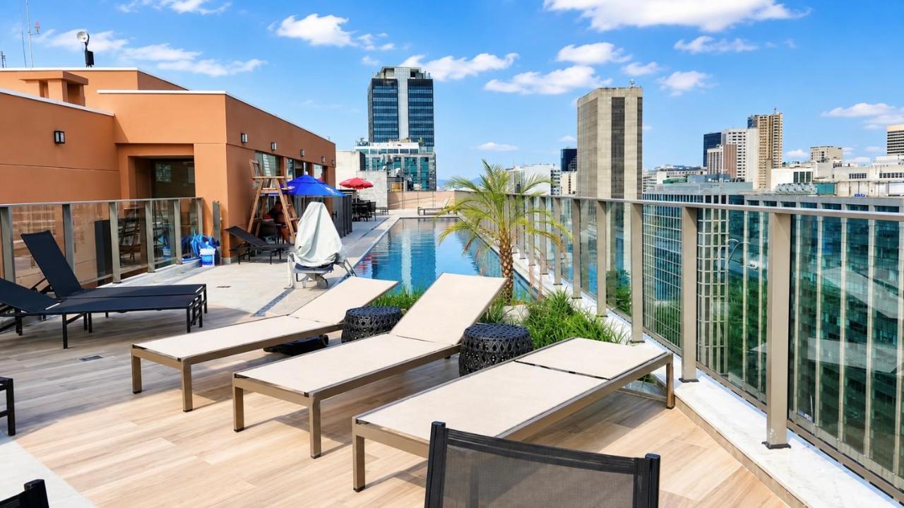 Flat Premium com piscina, Aeroporto SDU e Consulados - Bed and Breakfast Rio de Janeiro
