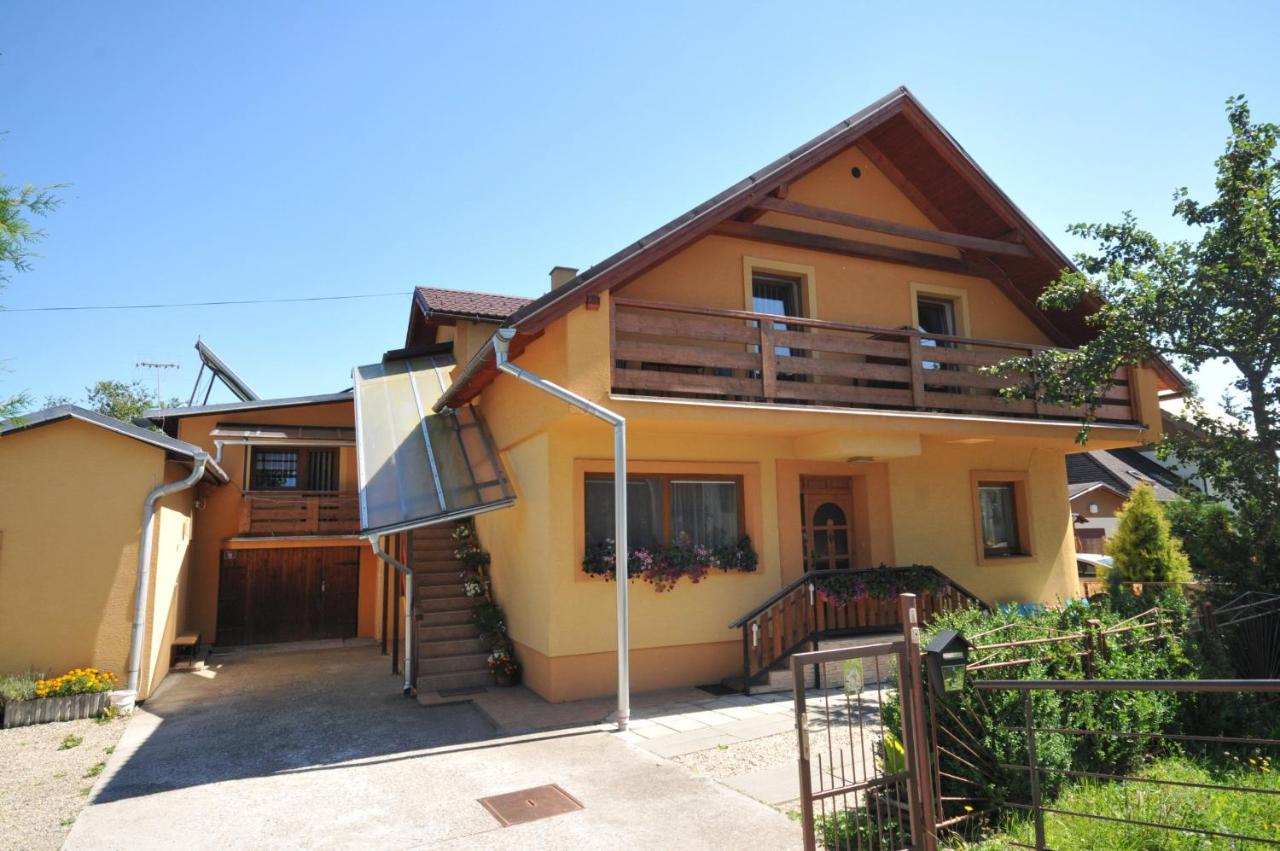 B&B Bešeňová - Apartmany Zachar - Bed and Breakfast Bešeňová