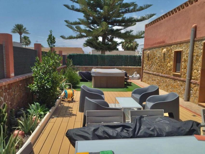 Chalet en Costacabana - B&B Costacabana