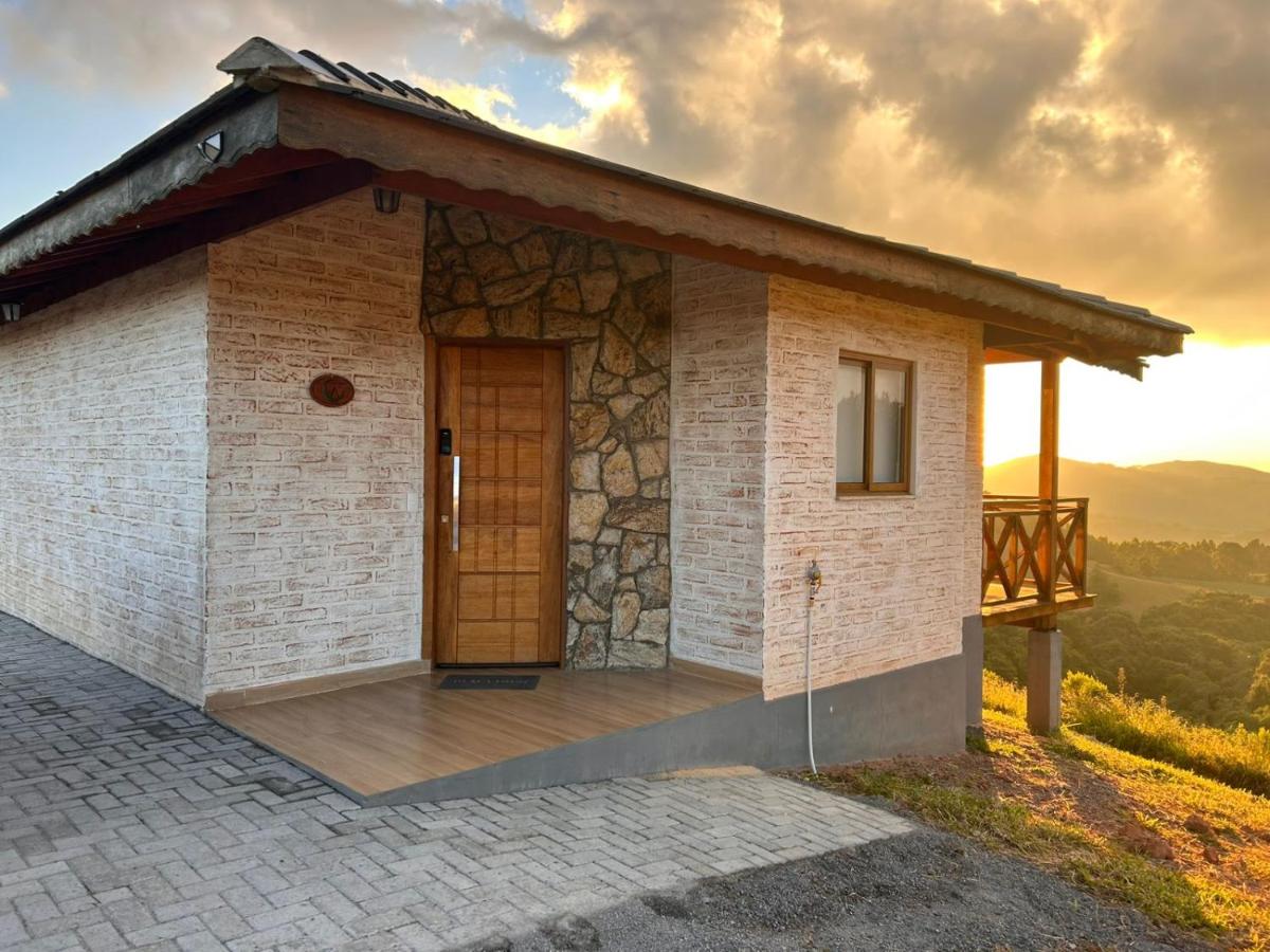 Alto Campo Verde Chalés - B&B Camanducaia