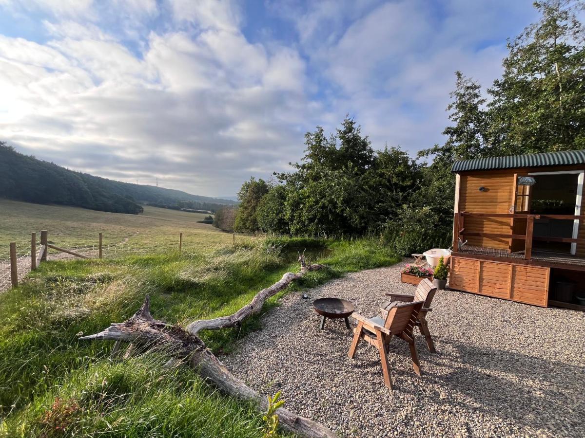 The Shepherd's Retreat Luxury Secluded and private Cosy Hut Outdoor Bath with Firepit Scarborough - Chambres d'hôtes Scarborough
