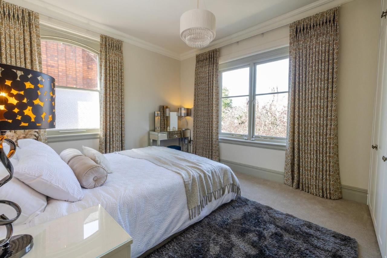 1 Bed Apartment Close to Lincoln CIty Cente with Parking and Balcony - Chambres d'hôtes Lincoln