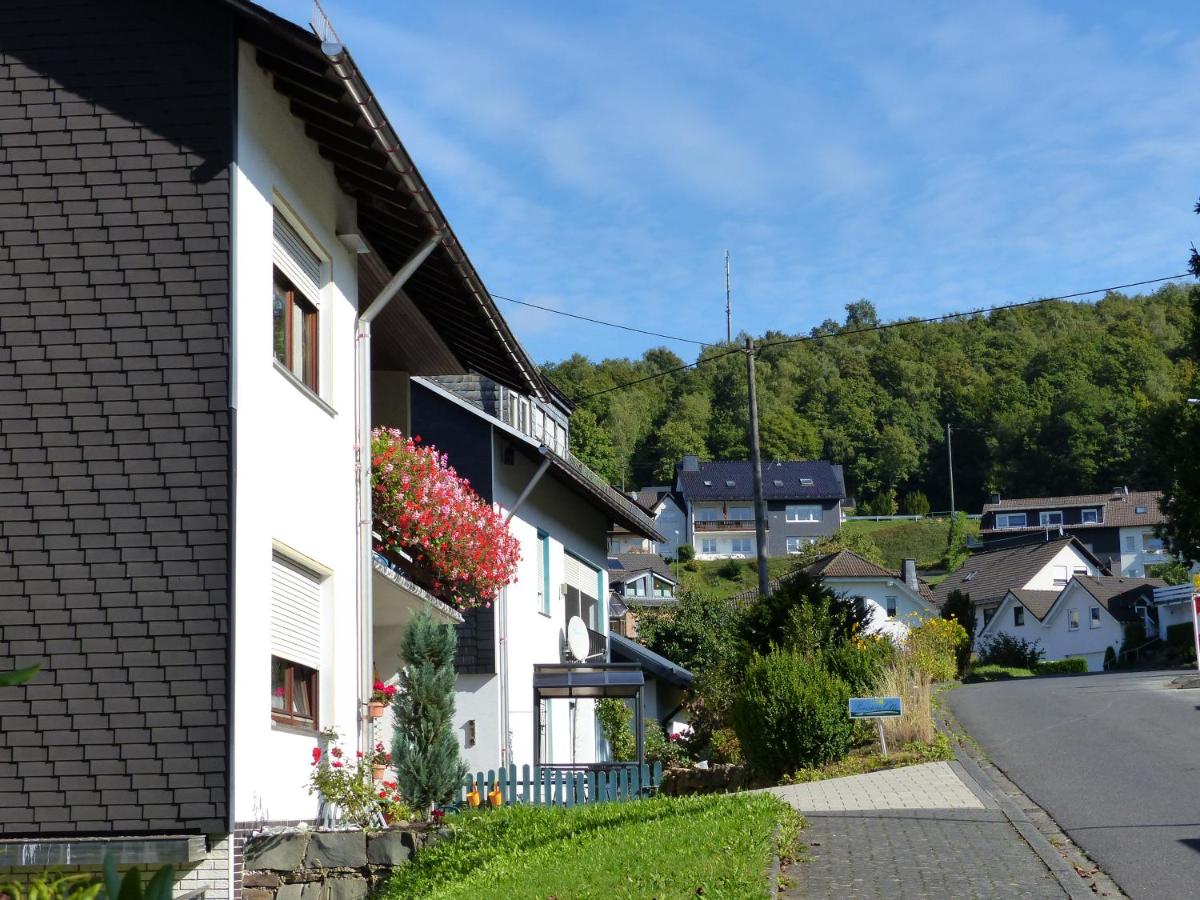 Zweibettzimmer mit Gemeinschaftsbad