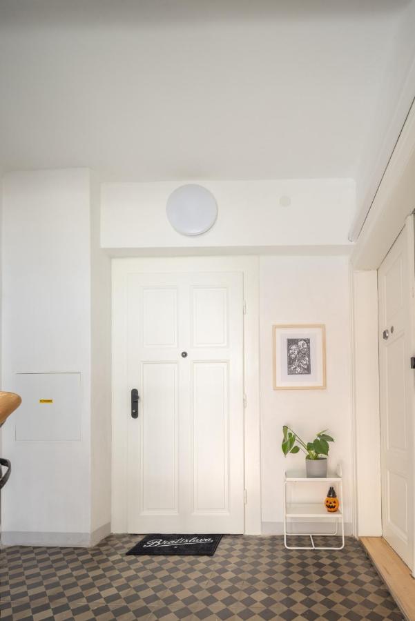 Grosska Cozy Apartment - City Center - B&B Bratislava