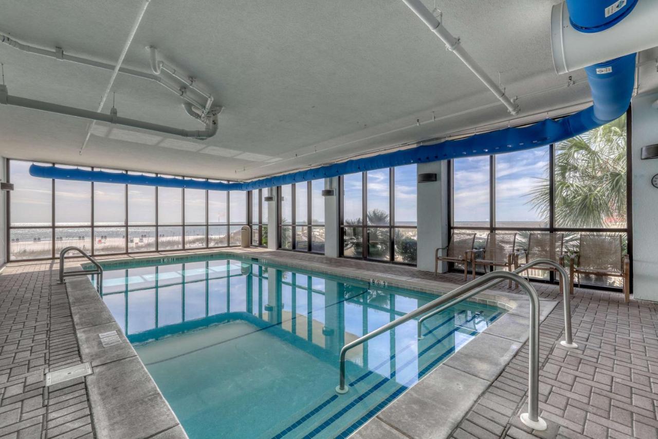 Gulf front condo with pools hot tub - ocean view covered balcony & washer dryer - Bed and Breakfast Orange Beach