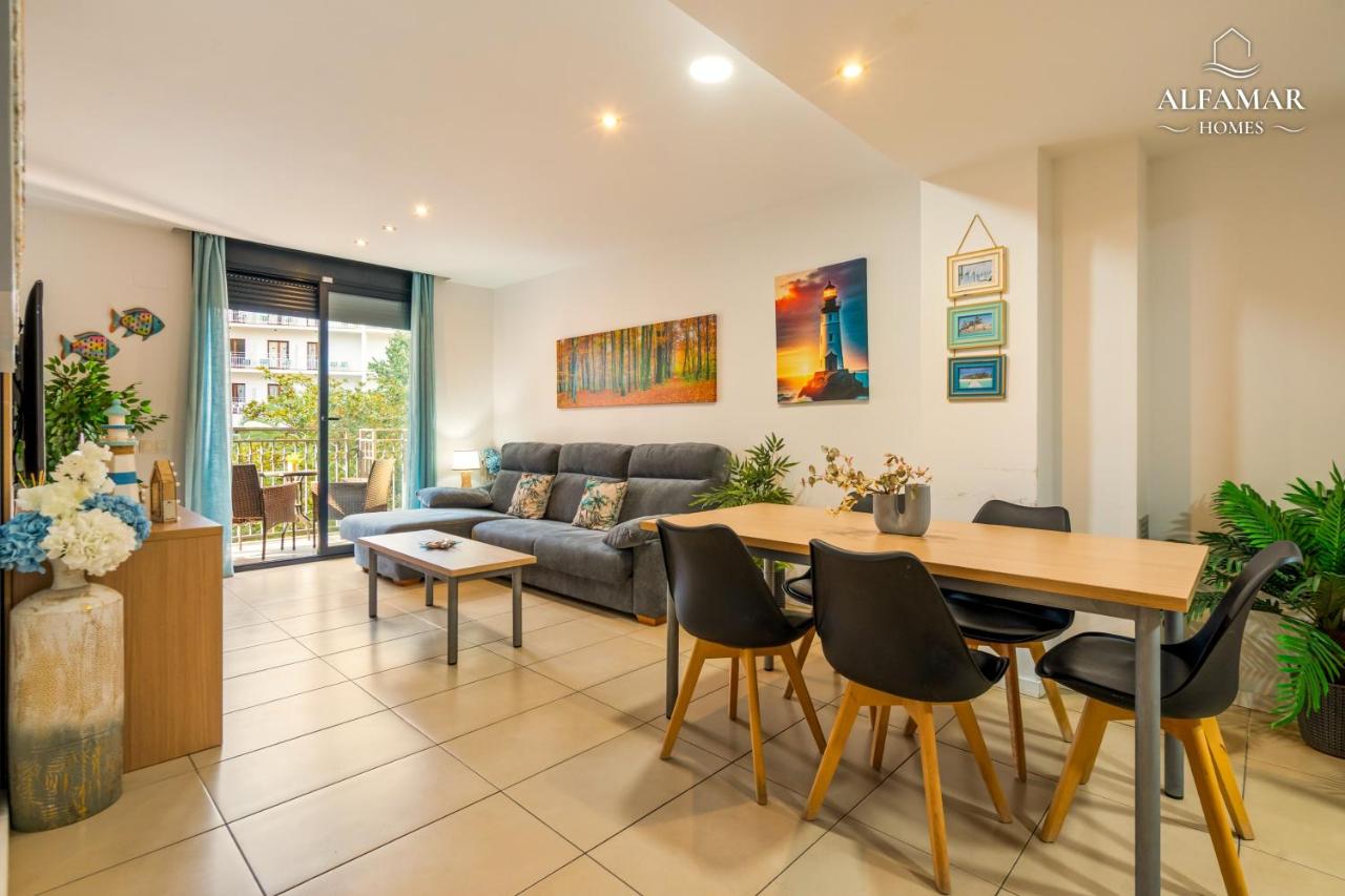 Zen Suite - Modern Apartment with Parking & Swimming Pool - Ferienwohnung Lloret de Mar