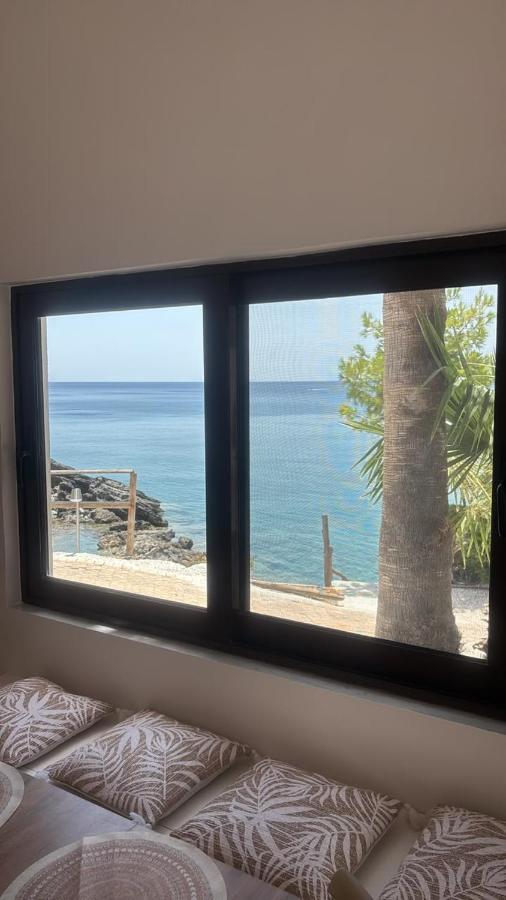 Almyriki Beachfront Villa