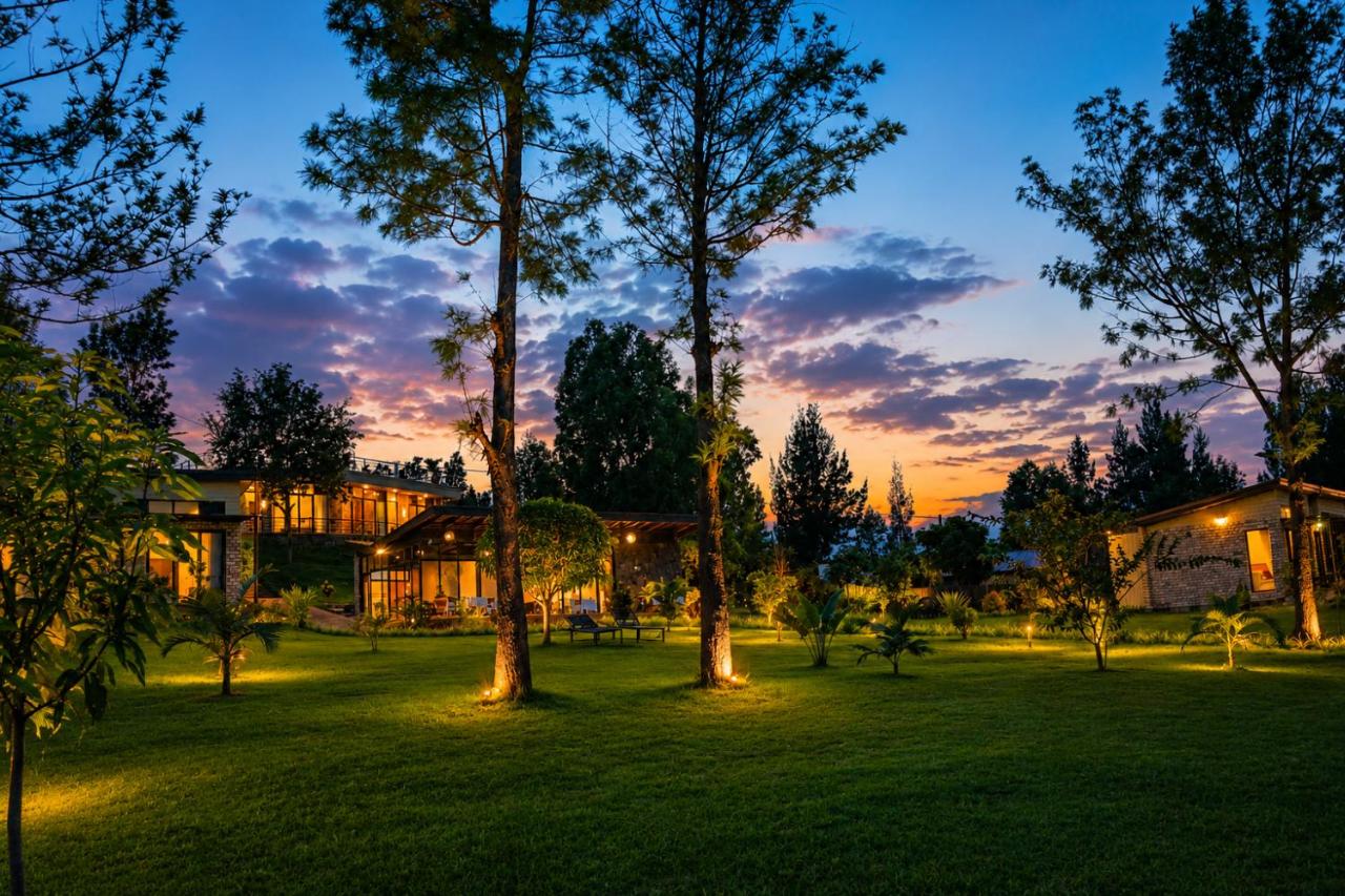 Eben Lake Kivu Cottages and Villas