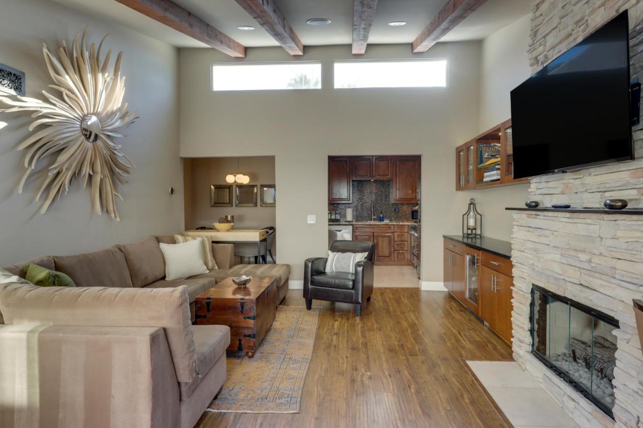 Dtwn Palm Springs Condo: BBQ, Pool, Fire Pit, etc! - B&B Palm Springs