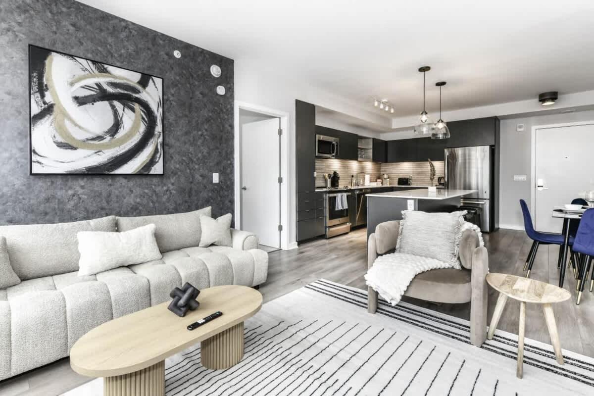 Comfy 2BR Oasis with Scenic Rooftop & Gym - B&B Arlington