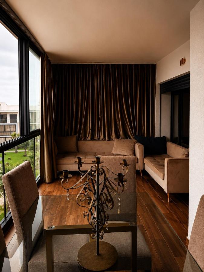Tamaris Park Cozy apartment, pool and garage - B&B Zawyat an Nwaçer