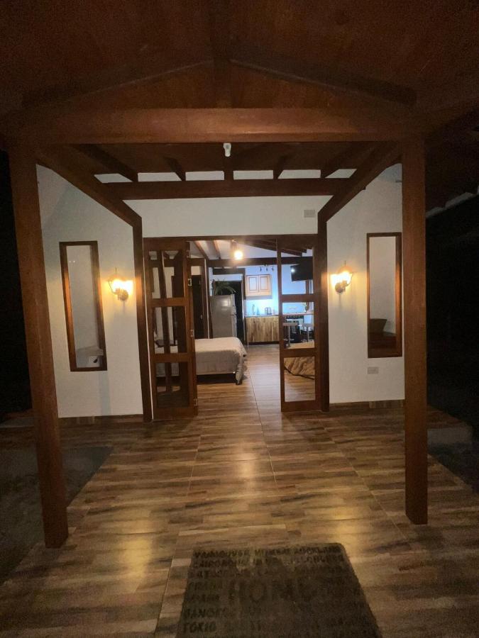 Cabaña La Suiza con Jacuzzi a 5 min del aeropuerto JMC - B&B Guarne