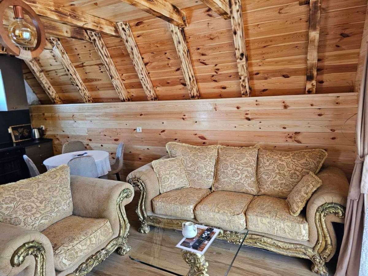Màli Raj ŽABLJAK - B&B Borje