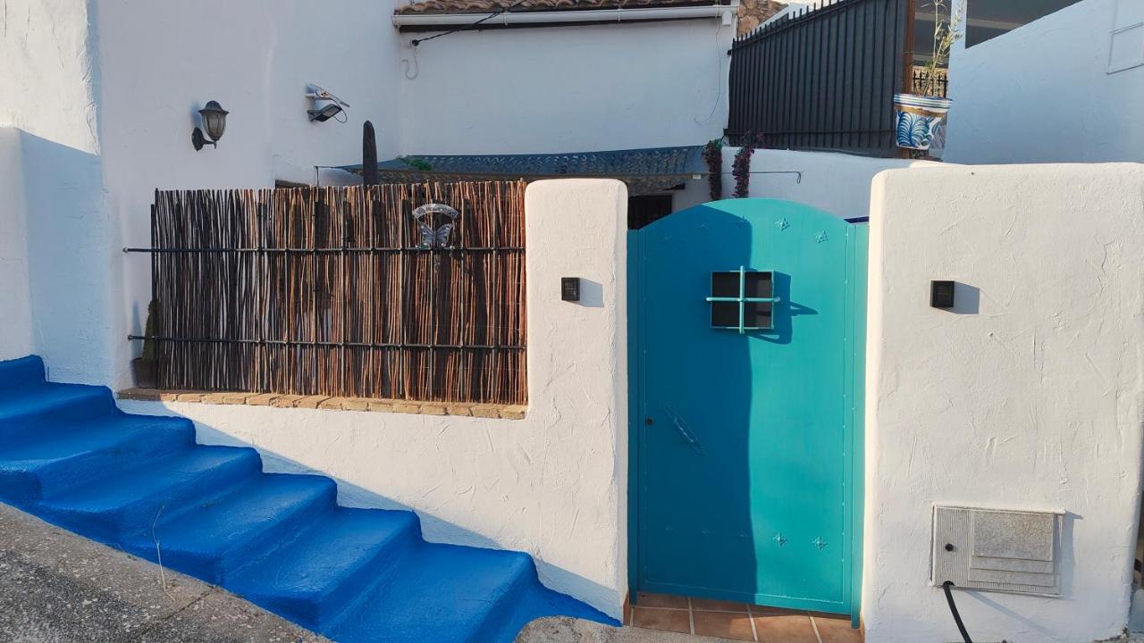 Negratin Casa Cueva - Bed and Breakfast Zújar