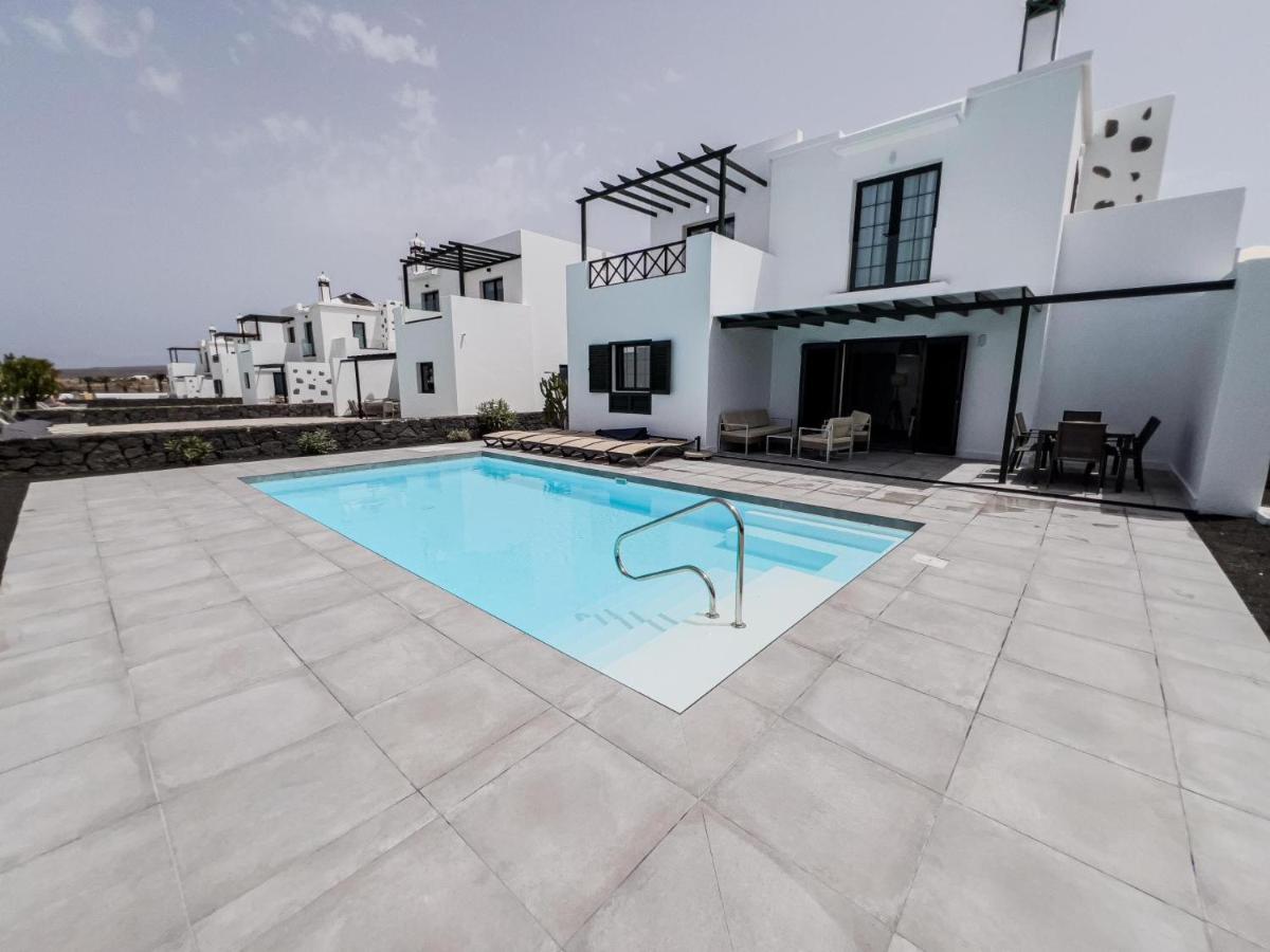 Villas Volcan - Bed and Breakfast Playa Blanca