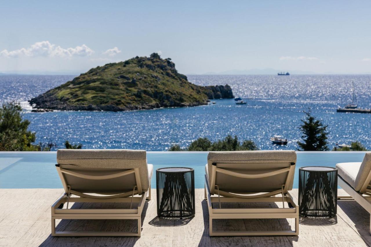 Apaggio Luxury Villa - Private Pool & Stunning Sea Views, by ZanteWize - B&B Agios Nikolaos
