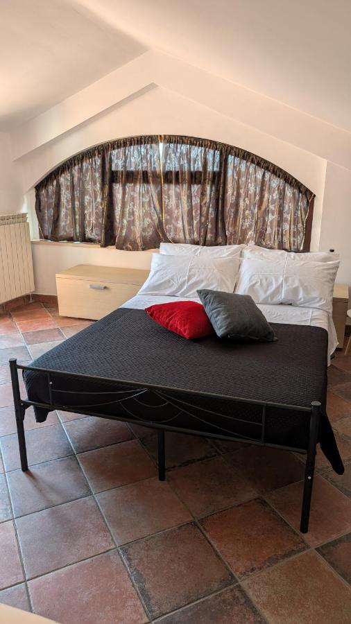 Paola Guest House - Ferienwohnung Avezzano