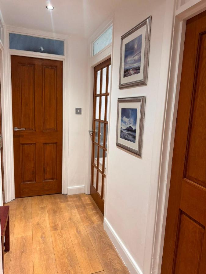 Spacious 2-Bed flat with Free Parking - B&B Mill Hill