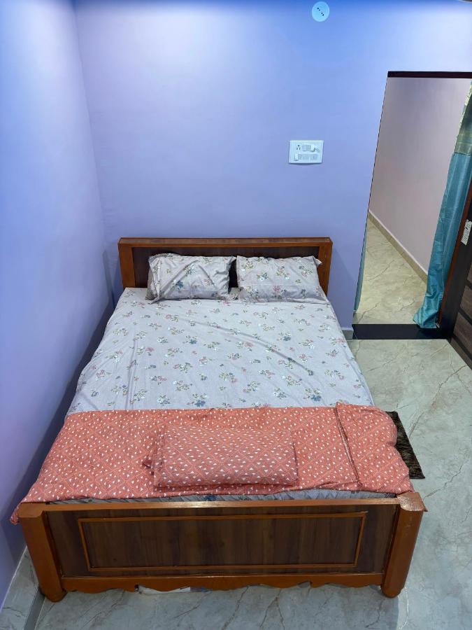 Koushik homestay new hampi - B&B Nimbhāi