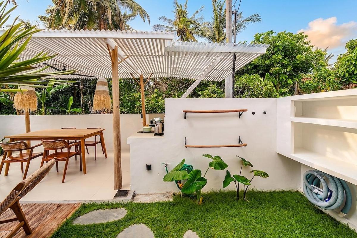 2BR, Private Pool, Prime Location, Tropikarma - B&B Toyapakeh