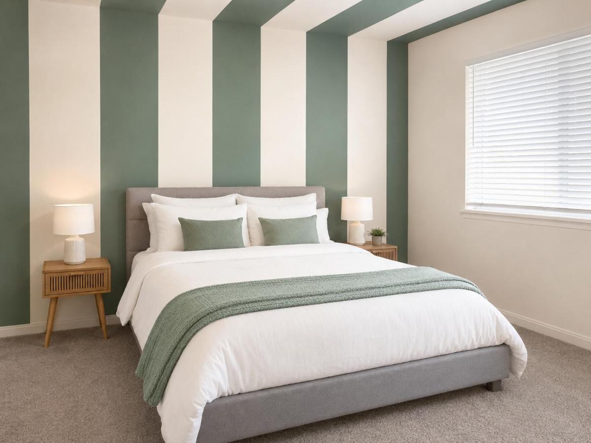 2BR Family Suite w/ POOL, PickleBall, Gym, Games - B&B Elizabethtown