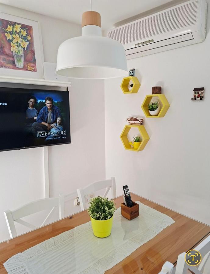 Apartment Megi in Supetar historical core - B&B San Pietro di Brazza