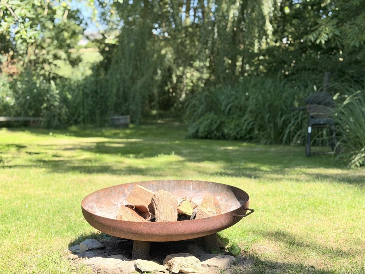 Naturnest mit Garten & Bach by CASTORA HOMES - Chambres d'hôtes Diemelstadt