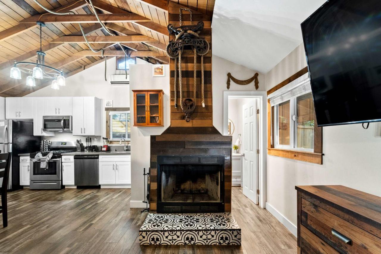Delightful Cabin Loft Fire Pit & BBQ Julian - B&B Julián