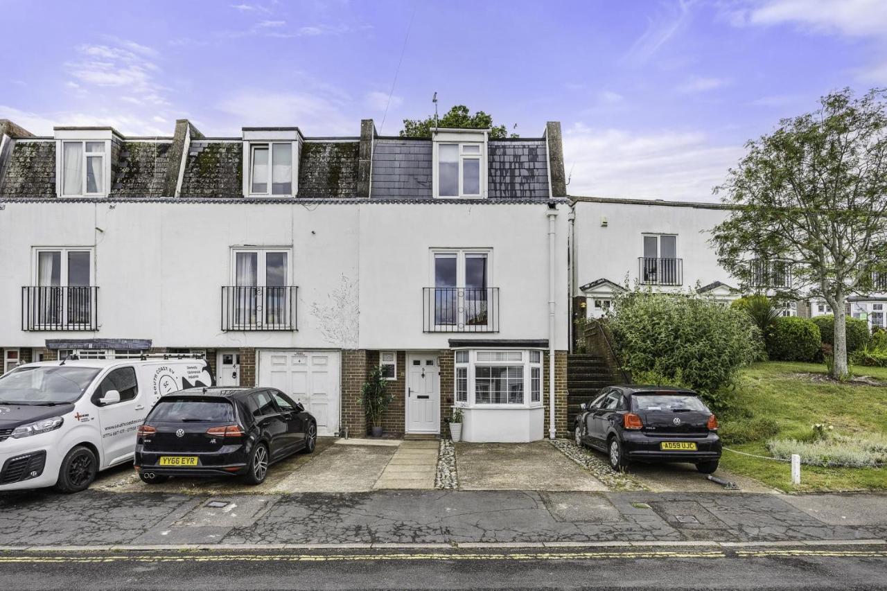 Sunset Townhouse with Parking - B&B Brighton