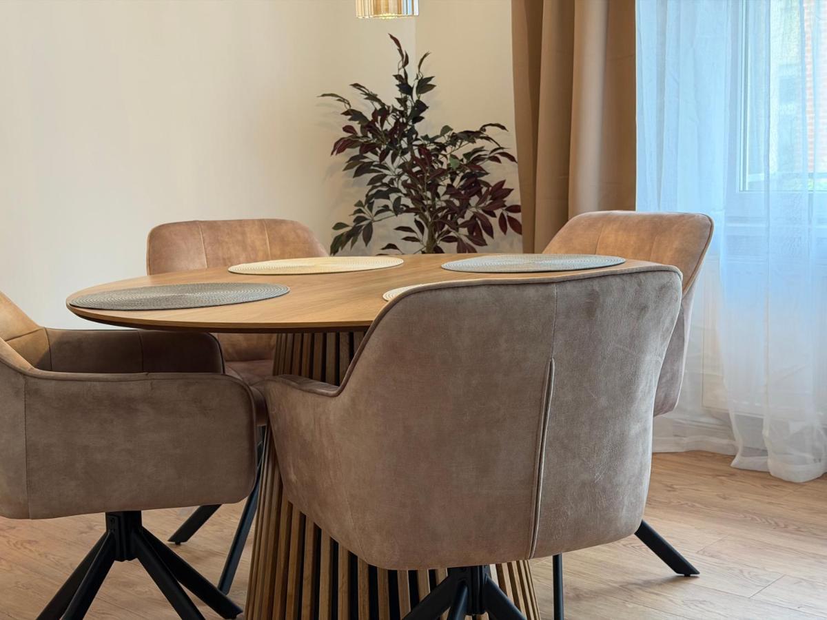 Appartamento con 2 Camere da Letto e Balcone