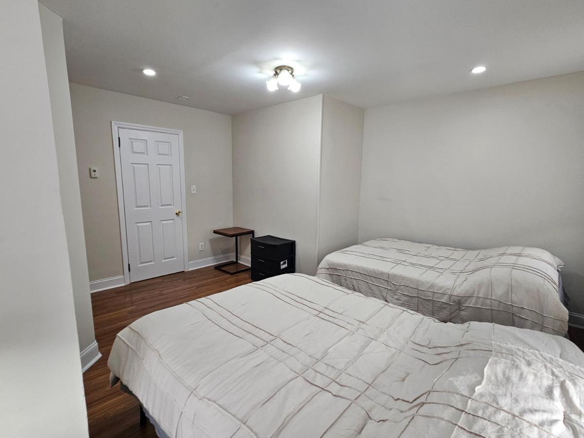 Two Bedroom Apartment with Parking 5 to 10 Min to PATH for NYC - Chambres d'hôtes Harrison