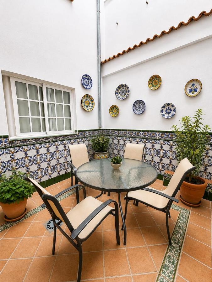 Patio Andaluz Reina Sofía - B&B Villanueva de la Concepción