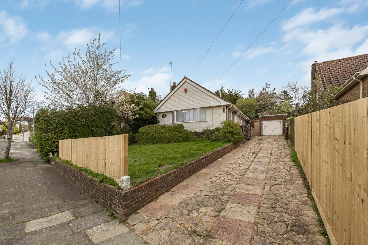 The Hove Retreat - Sleeps 10 - 4BR Coastal Escape - Bed and Breakfast Brighton