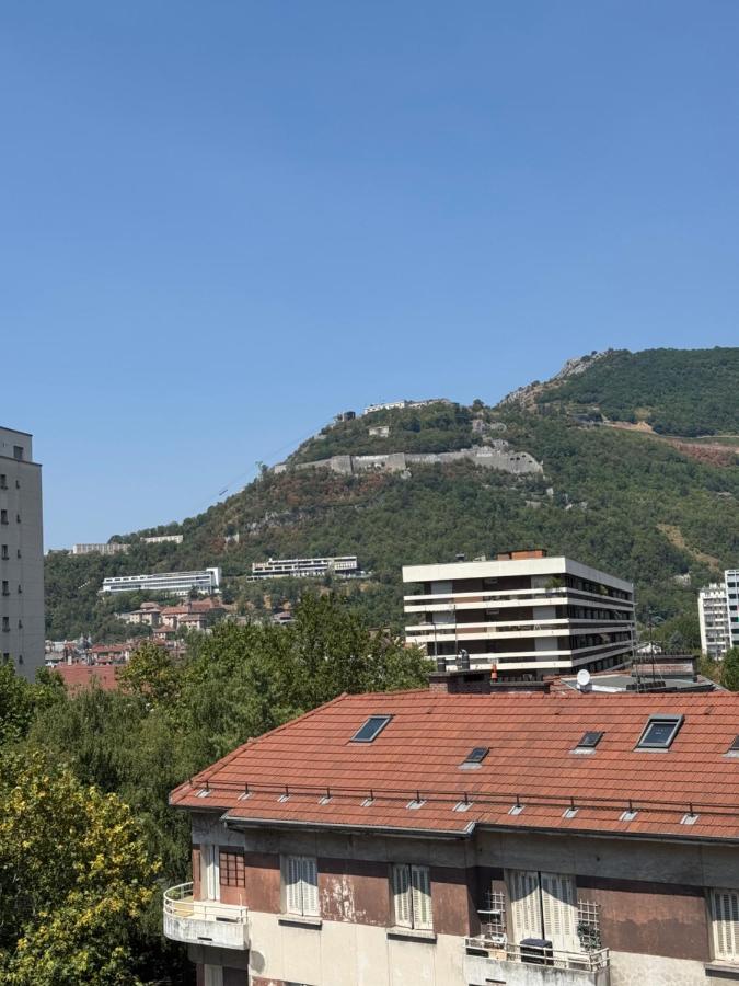 Appartement 3 chambres - idéal pour famille et groupe - Proche centre ville - Chambres d'hôtes Grenoble