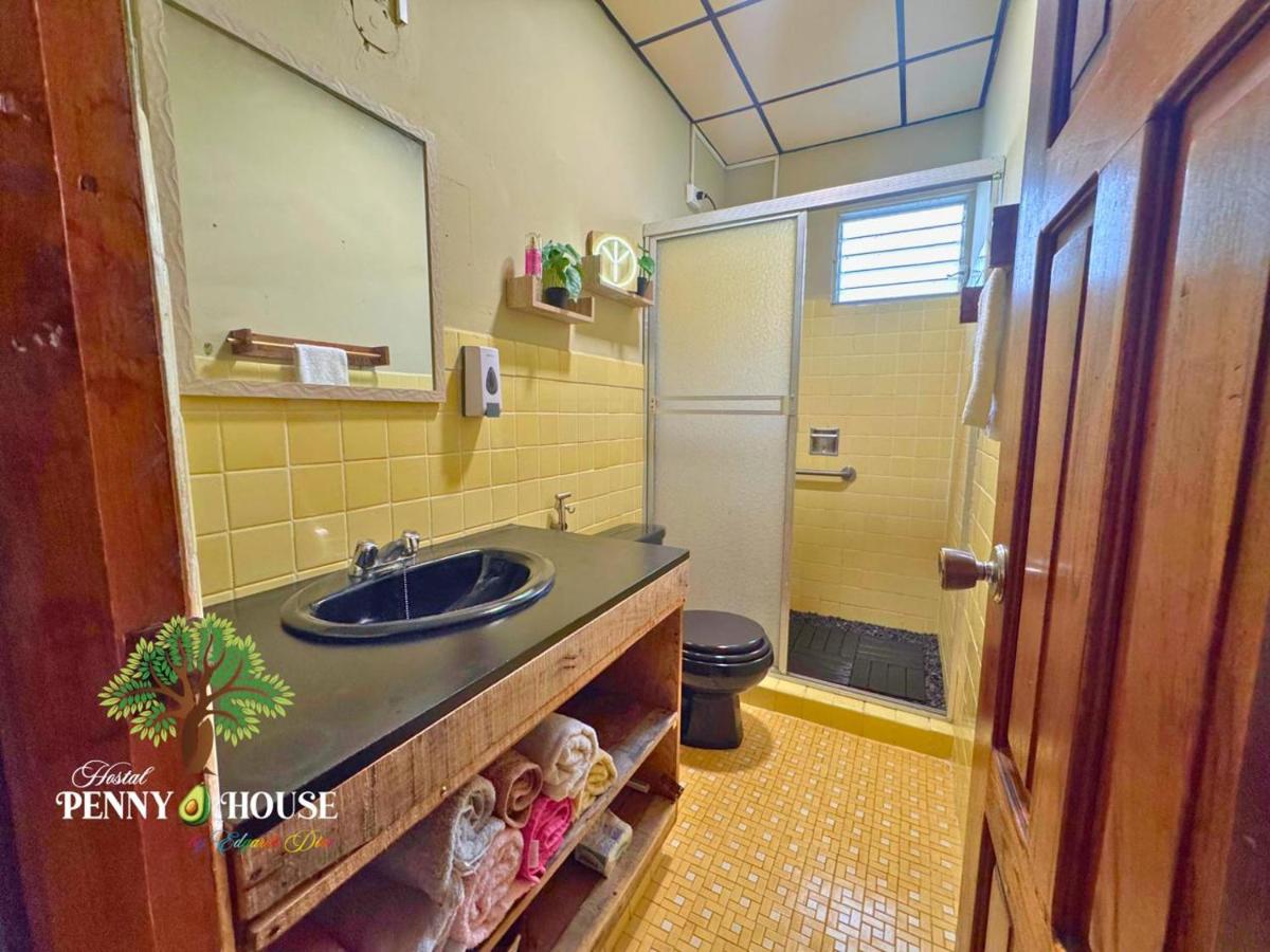 Habitación Doble Estándar con baño compartido