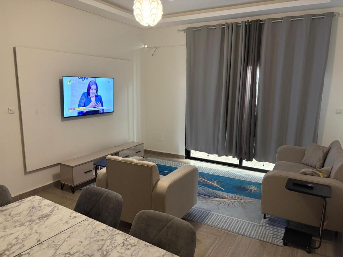 Résidence les 04 Anges Appt B-09 SCI NEPHTALY - Bed and Breakfast Abidjan