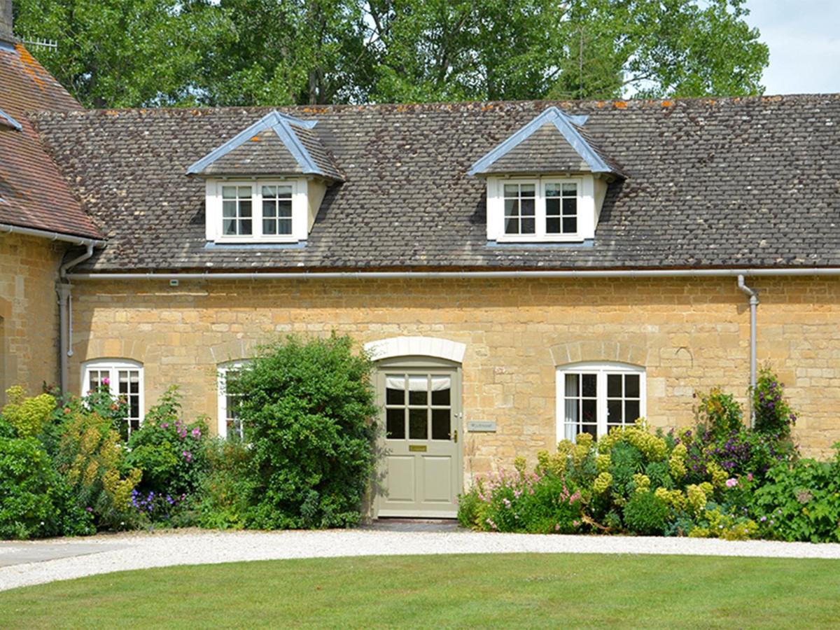 Wychwood Cottage - Bed and Breakfast