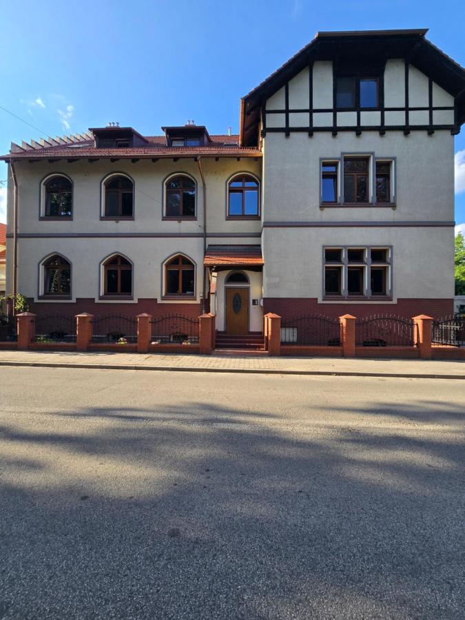 Willa Carcassonne - Bed and Breakfast Paczków