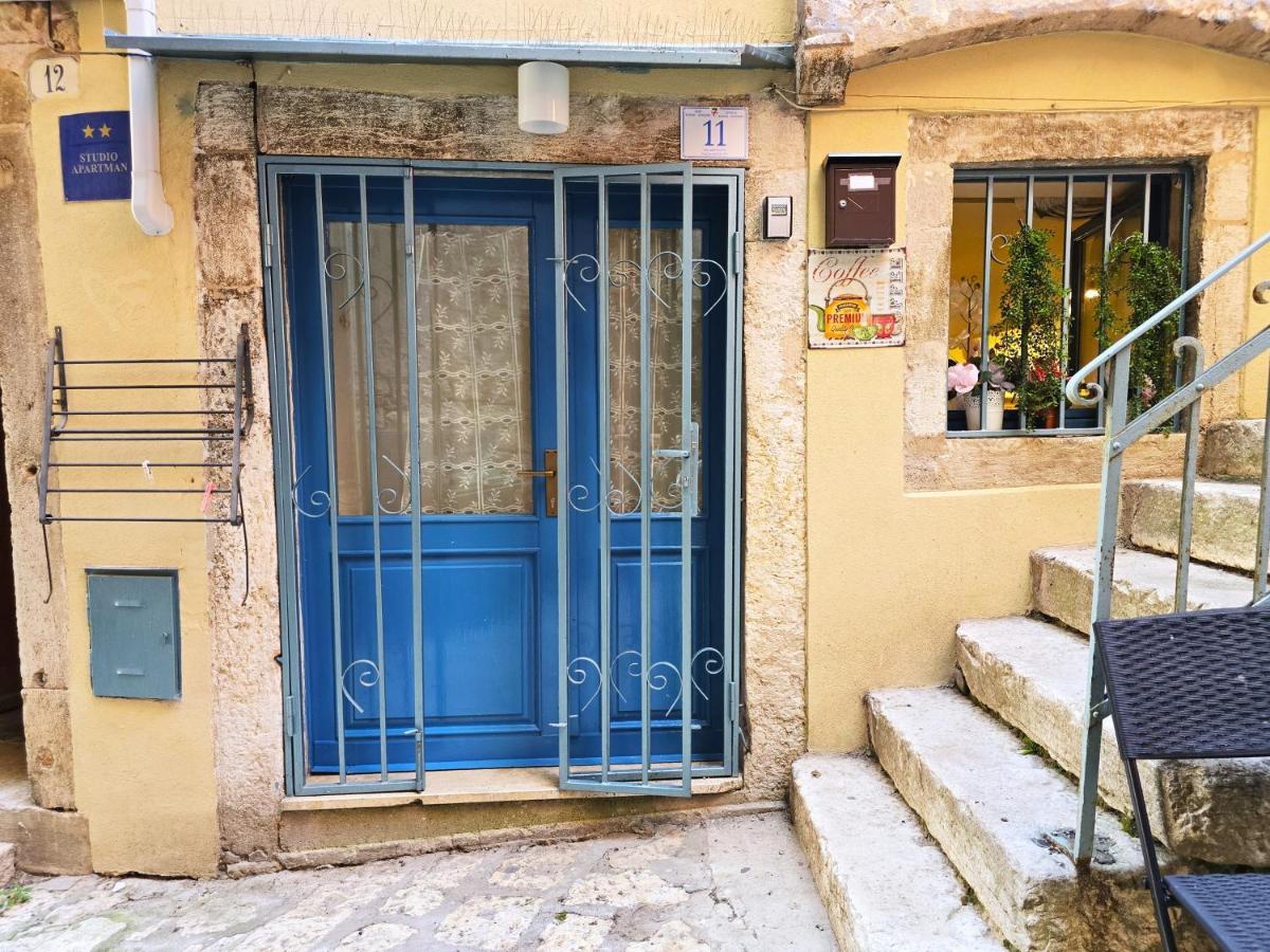 BELLA STONE Studio in Old town - B&B Rovinj