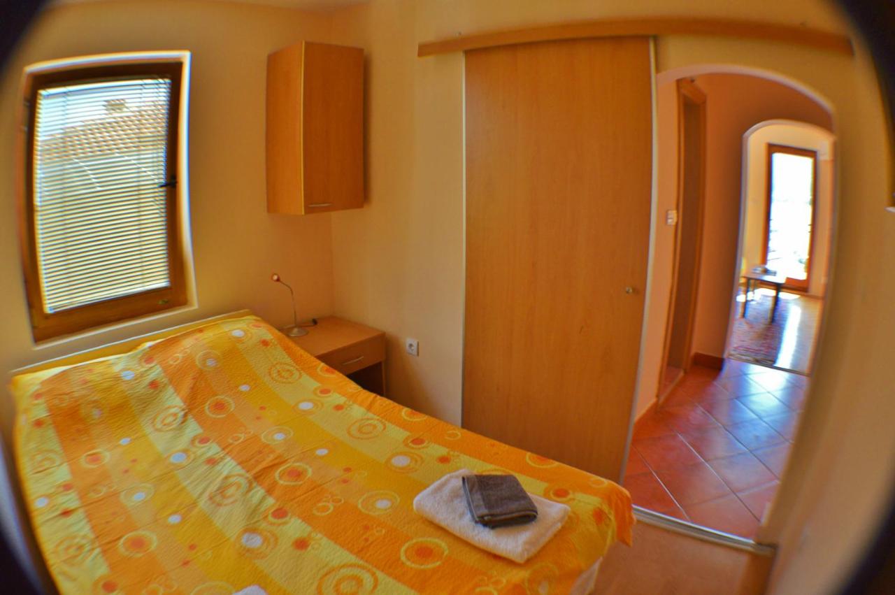 Appartamento Familiare con Balcone e Vista Lago