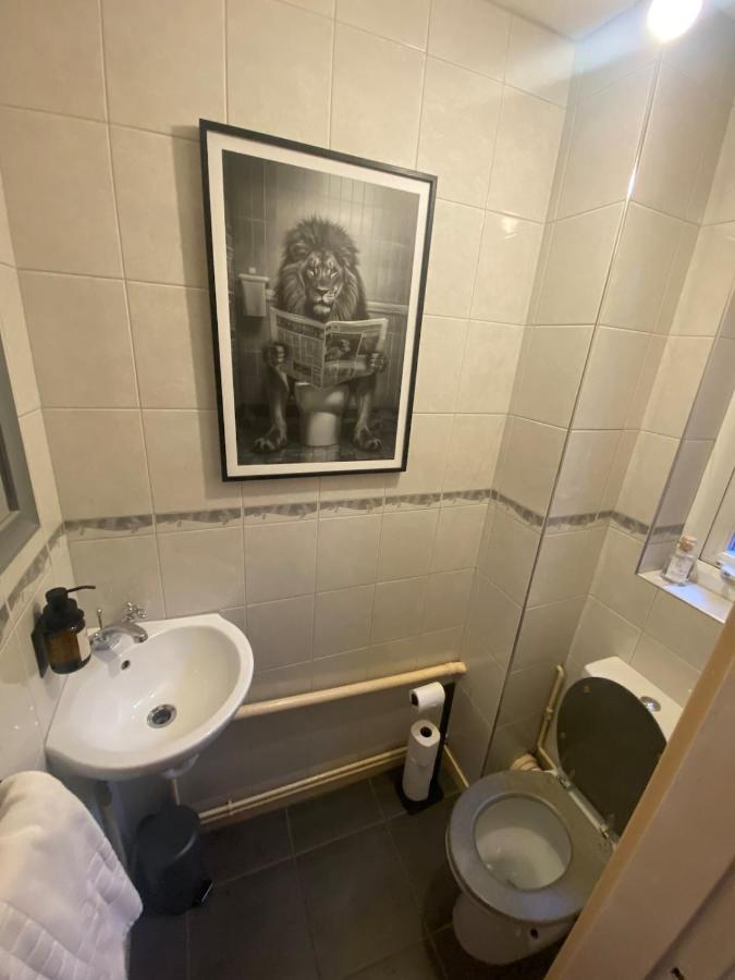 Comfortable 3-Bed Terrace - Manchester - Chambres d'hôtes Manchester