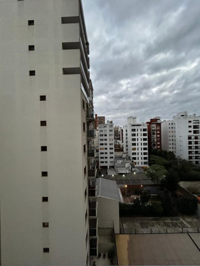 Hermosísimo 12 y 44 espectacular zona - Ferienwohnung La Plata