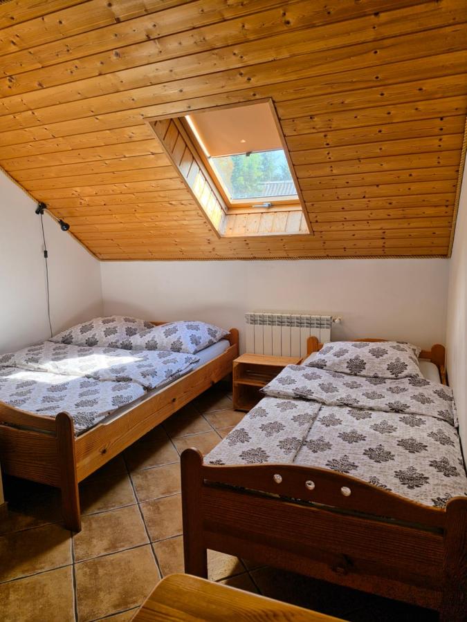 Dreibettzimmer