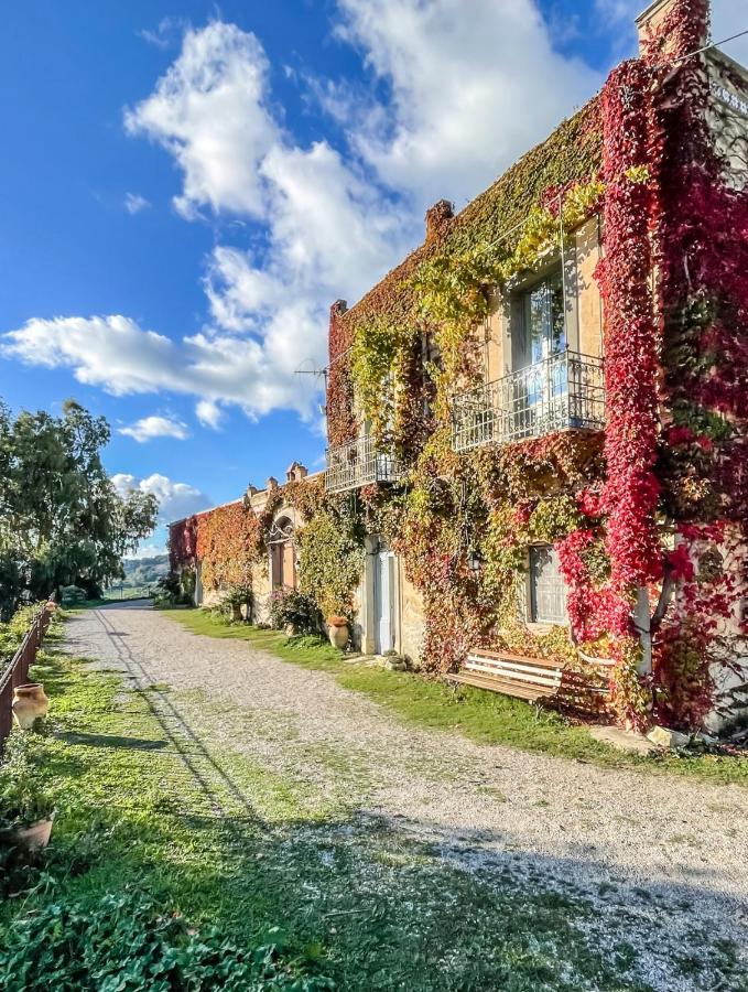 Dimora Storica Villa Pietralunga - Chambres d'hôtes Nicosia
